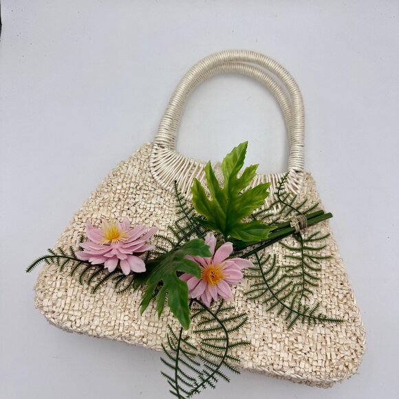 Vintage 1960s Handbag with plastic flowers - Picture 1 of 13